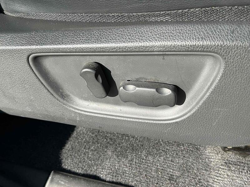 Mitsubishi 2.2 DI-D DC Barbarian Pickup Double Cab 4dr Diesel Auto 4WD Euro 6 (s/s) (150 ps) Pickup Automatic Diesel Pickup Automatic Diesel