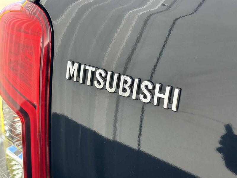 Mitsubishi 2.2 DI-D DC Barbarian Pickup Double Cab 4dr Diesel Auto 4WD Euro 6 (s/s) (150 ps) Pickup Automatic Diesel Pickup Automatic Diesel