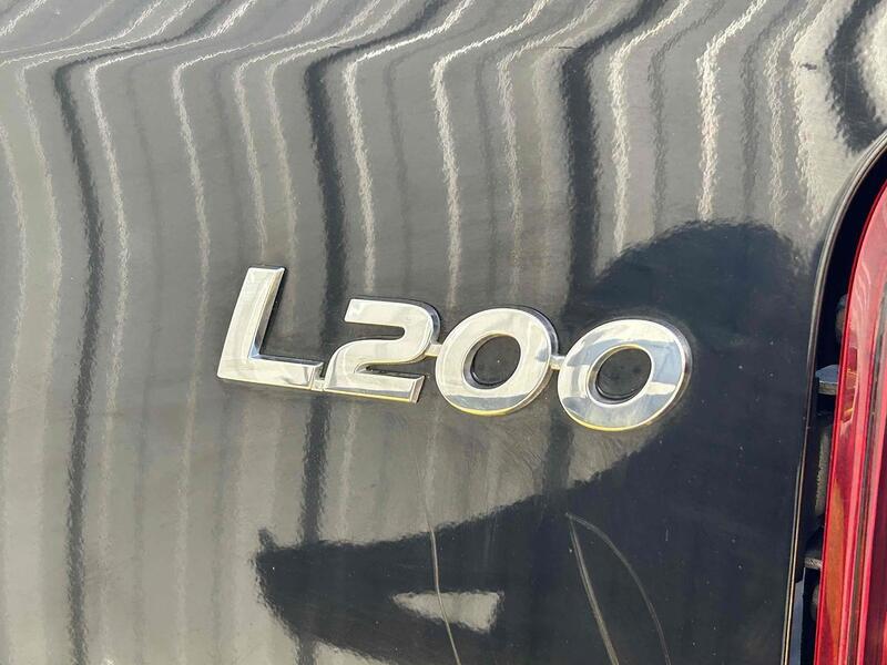 Mitsubishi 2.2 DI-D DC Barbarian Pickup Double Cab 4dr Diesel Auto 4WD Euro 6 (s/s) (150 ps) Pickup Automatic Diesel Pickup Automatic Diesel