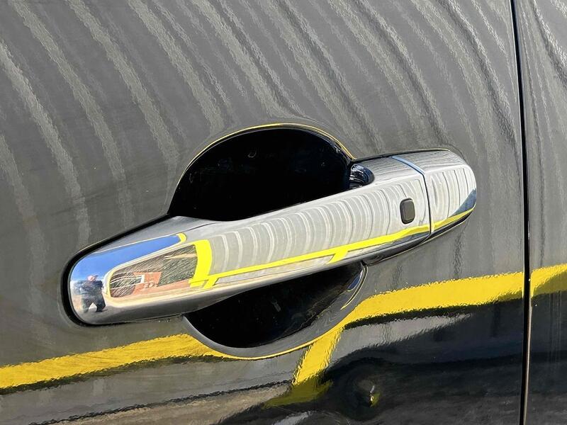 Mitsubishi 2.2 DI-D DC Barbarian Pickup Double Cab 4dr Diesel Auto 4WD Euro 6 (s/s) (150 ps) Pickup Automatic Diesel Pickup Automatic Diesel