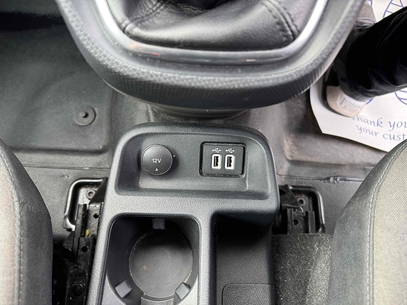 Ford 1.5 200 EcoBlue Limited Panel Van 5dr Diesel Manual L1 Euro 6 (s/s) (120 ps) Panel Van Manual Diesel Panel Van Manual Diesel