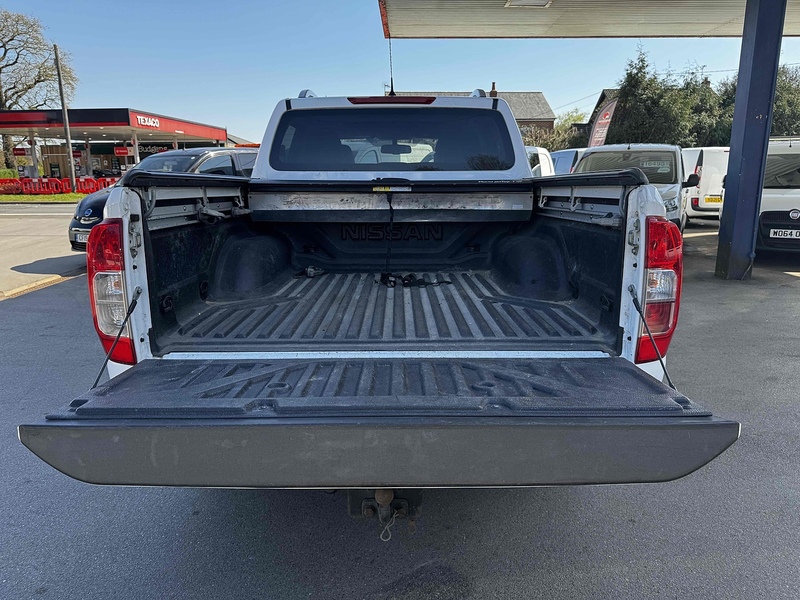 Nissan dCi Tekna Pickup 2.3 Automatic Diesel Pickup Automatic Diesel Pickup Automatic Diesel