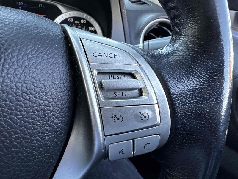 Nissan dCi Tekna Pickup 2.3 Automatic Diesel Pickup Automatic Diesel Pickup Automatic Diesel