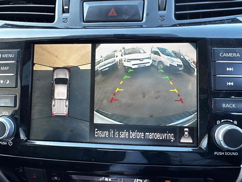 Nissan dCi Tekna Pickup 2.3 Automatic Diesel Pickup Automatic Diesel Pickup Automatic Diesel