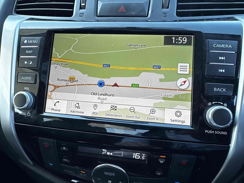 Nissan dCi Tekna Pickup 2.3 Automatic Diesel Pickup Automatic Diesel Pickup Automatic Diesel