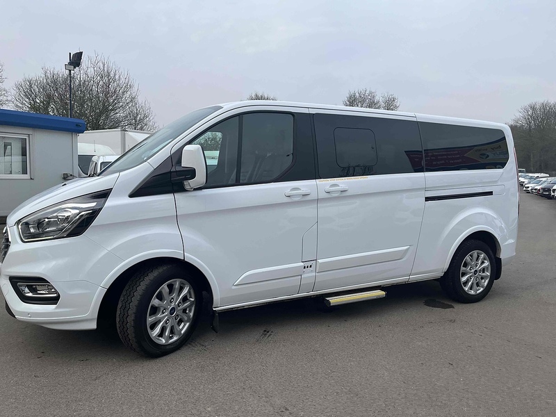 Ford 320 EcoBlue Titanium Minibus 2.0 Automatic Diesel Minibus Automatic Diesel Minibus Automatic Diesel
