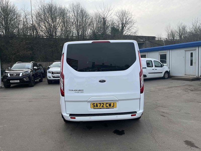 Ford 320 EcoBlue Titanium Minibus 2.0 Automatic Diesel Minibus Automatic Diesel Minibus Automatic Diesel