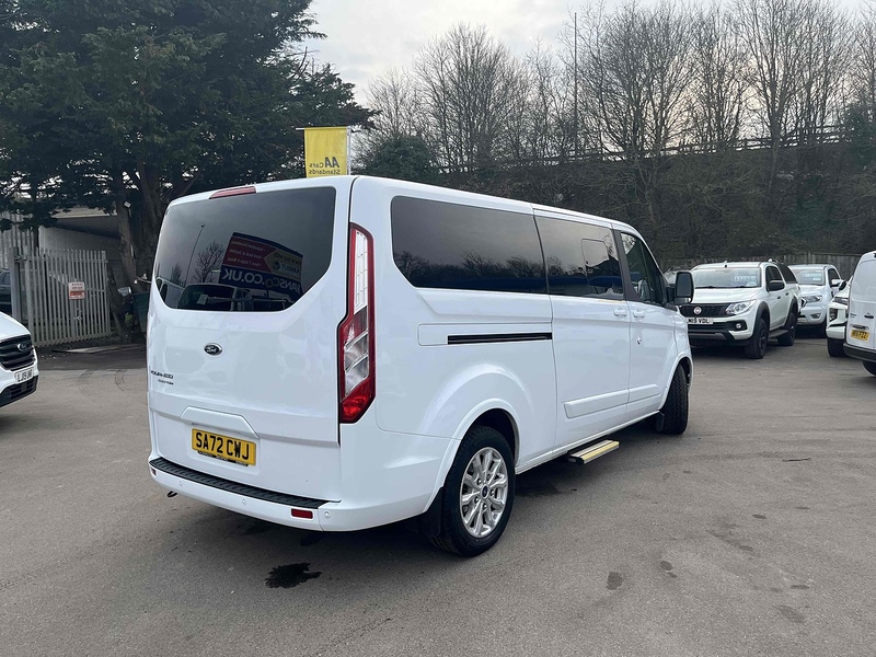 Ford 320 EcoBlue Titanium Minibus 2.0 Automatic Diesel Minibus Automatic Diesel Minibus Automatic Diesel