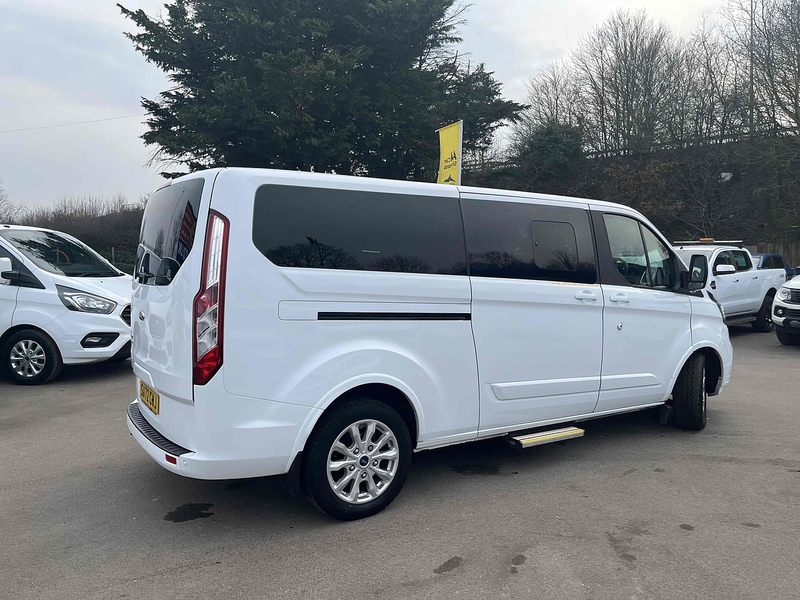 Ford 320 EcoBlue Titanium Minibus 2.0 Automatic Diesel Minibus Automatic Diesel Minibus Automatic Diesel