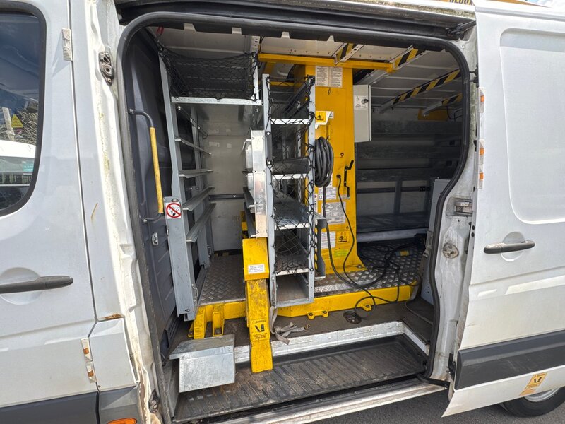 Mercedes-Benz 2.2 513 CDi Cherry Picker  4dr Diesel Manual RWD L2 (129 bhp) 2.2 4dr Specialist Vehicle Manual Diesel