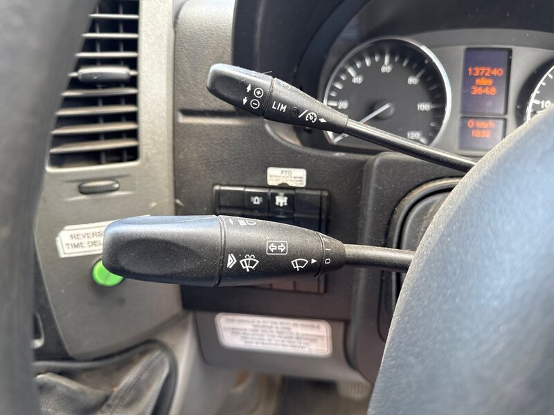 Mercedes-Benz 2.2 513 CDi Cherry Picker  4dr Diesel Manual RWD L2 (129 bhp) 2.2 4dr Specialist Vehicle Manual Diesel