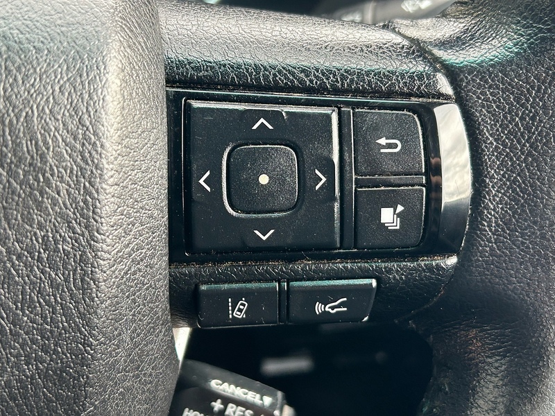 Toyota D-4D Invincible Pickup 2.4 Manual Diesel Pickup Manual Diesel