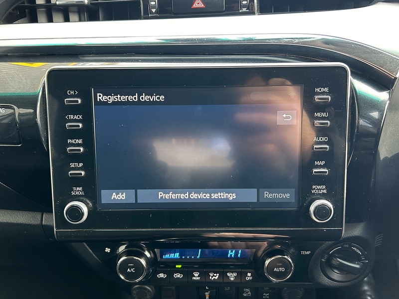 Toyota D-4D Invincible Pickup 2.4 Manual Diesel Pickup Manual Diesel