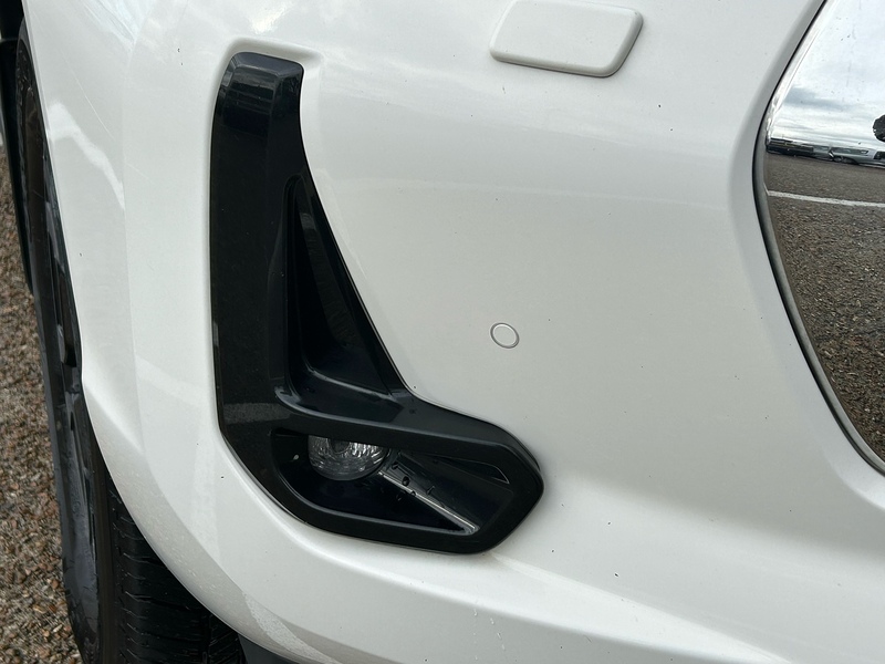 Toyota D-4D Invincible Pickup 2.4 Manual Diesel Pickup Manual Diesel