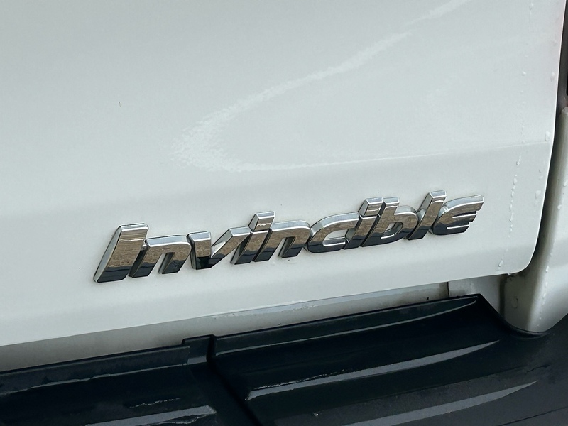 Toyota D-4D Invincible Pickup 2.4 Manual Diesel Pickup Manual Diesel