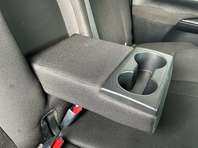 Toyota D-4D Invincible Pickup 2.4 Manual Diesel Pickup Manual Diesel