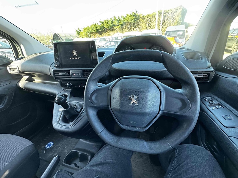 Peugeot BlueHDi 950 S Panel Van 1.5 Manual Diesel Panel Van Manual Diesel Panel Van Manual Diesel