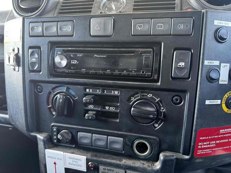 Land Rover 2.2 TDCi Hard Top SUV 3dr Diesel Manual 4WD MWB Euro 5 (122 ps) SUV Manual Diesel