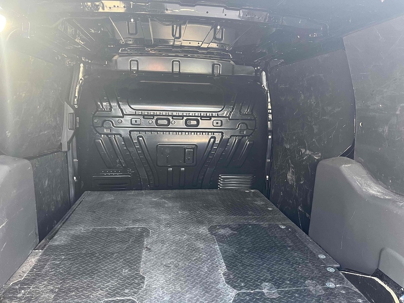 Ford 1.5 240 EcoBlue Limited Panel Van 5dr Diesel Auto L2 Euro 6 (s/s) (120 ps) Panel Van Automatic Diesel