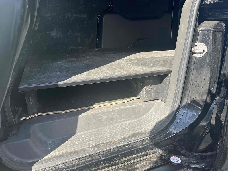 Ford 1.5 240 EcoBlue Limited Panel Van 5dr Diesel Auto L2 Euro 6 (s/s) (120 ps) Panel Van Automatic Diesel