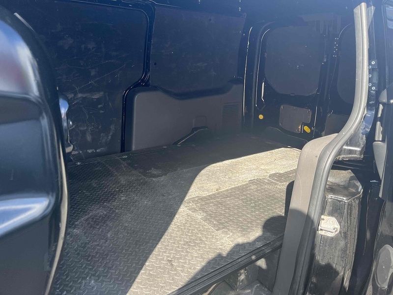 Ford 1.5 240 EcoBlue Limited Panel Van 5dr Diesel Auto L2 Euro 6 (s/s) (120 ps) Panel Van Automatic Diesel