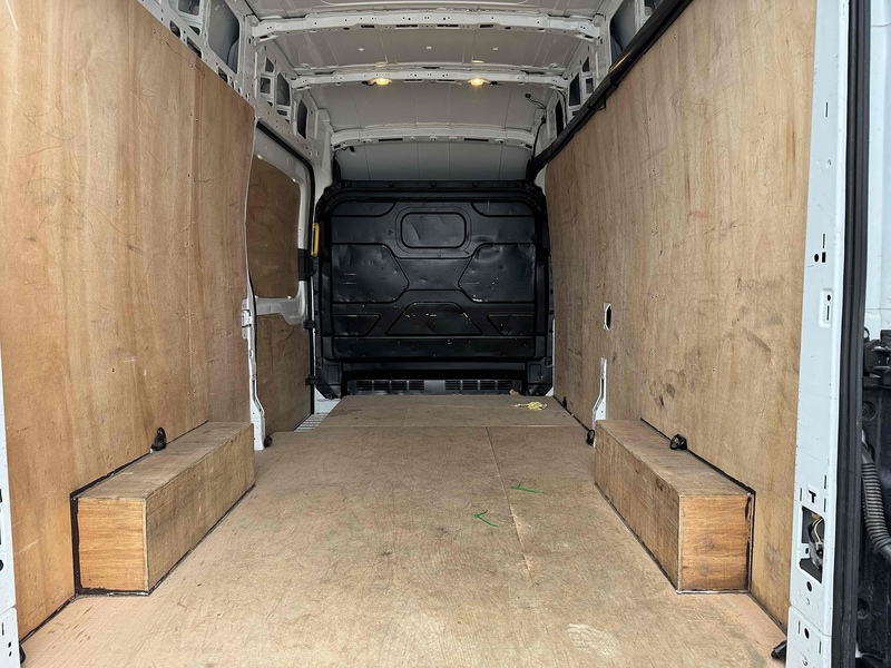 Ford 2.0 350 EcoBlue Leader Panel Van 5dr Diesel Manual RWD L3 H3 Euro 6 (s/s) (130 ps) Panel Van Manual Diesel