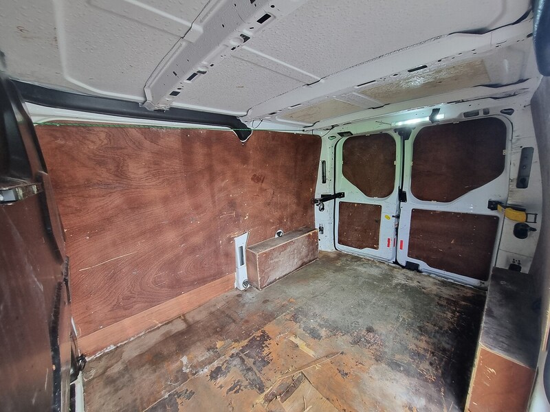 Ford 300 EcoBlue Leader Panel Van 2.0 Manual Diesel