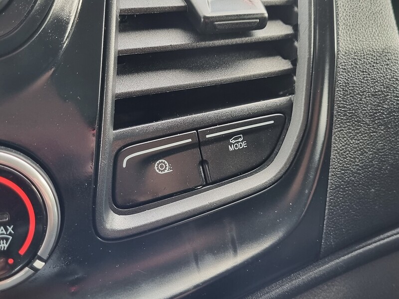 Ford 300 EcoBlue Leader Panel Van 2.0 Manual Diesel