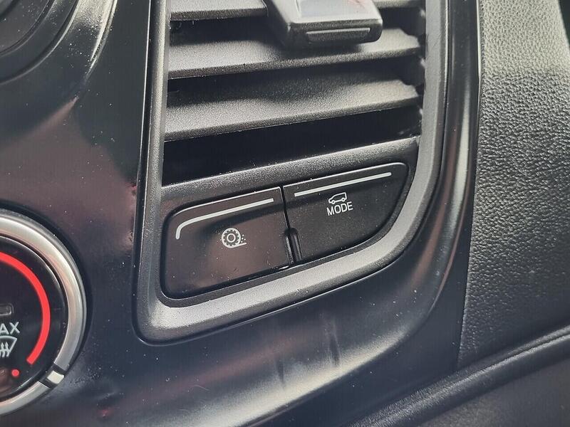 Ford 300 EcoBlue Leader Panel Van 2.0 Manual Diesel