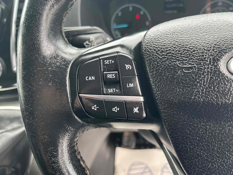 Ford 280 EcoBlue Limited Panel Van 2.0 Manual Diesel Panel Van Manual Diesel