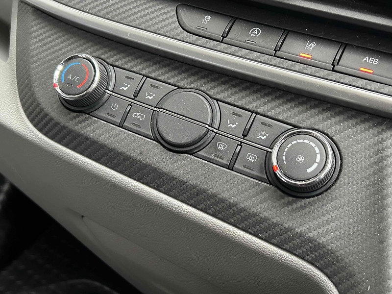 MAXUS D20 Panel Van 2.0 Manual Diesel Panel Van Manual Diesel Panel Van Manual Diesel