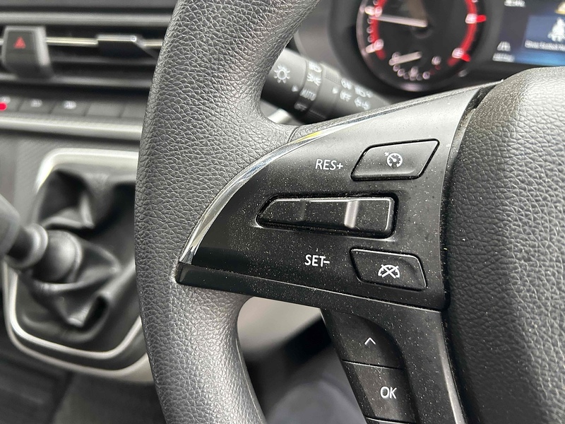 MAXUS D20 Panel Van 2.0 Manual Diesel Panel Van Manual Diesel Panel Van Manual Diesel