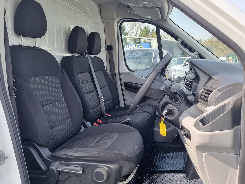 MAXUS D20 Panel Van 2.0 Manual Diesel Panel Van Manual Diesel Panel Van Manual Diesel