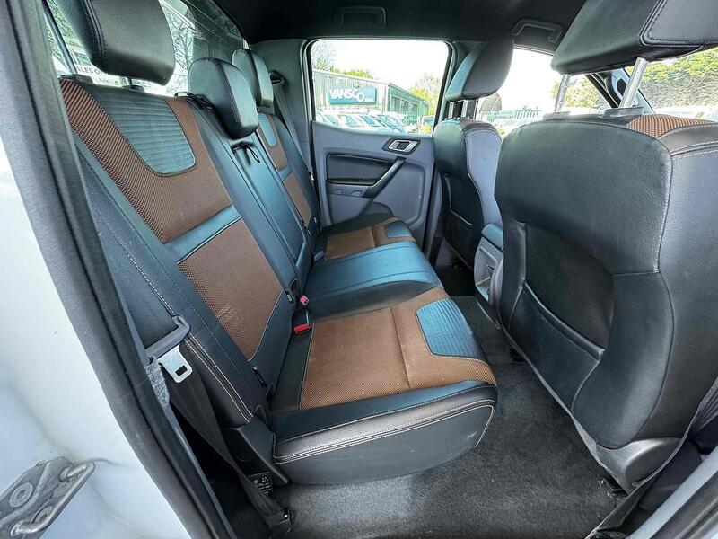 Ford 3.2 TDCi Wildtrak Pickup Double Cab 4dr Diesel Auto 4WD Euro 5 (200 ps) Pickup Automatic Diesel Pickup Automatic Diesel