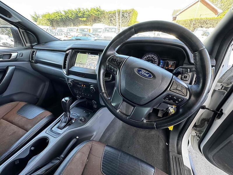 Ford 3.2 TDCi Wildtrak Pickup Double Cab 4dr Diesel Auto 4WD Euro 5 (200 ps) Pickup Automatic Diesel Pickup Automatic Diesel