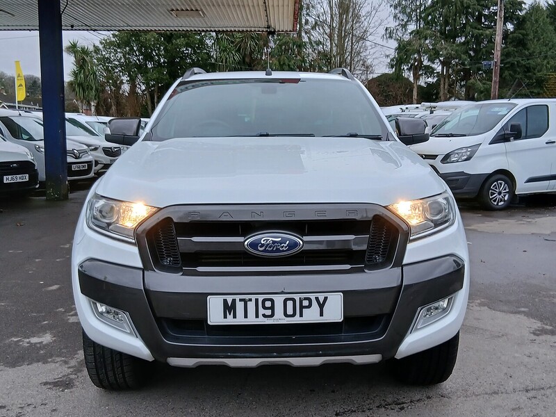 Ford 3.2 TDCi Wildtrak Pickup Double Cab 4dr Diesel Auto 4WD Euro 5 (200 ps) Pickup Automatic Diesel Pickup Automatic Diesel