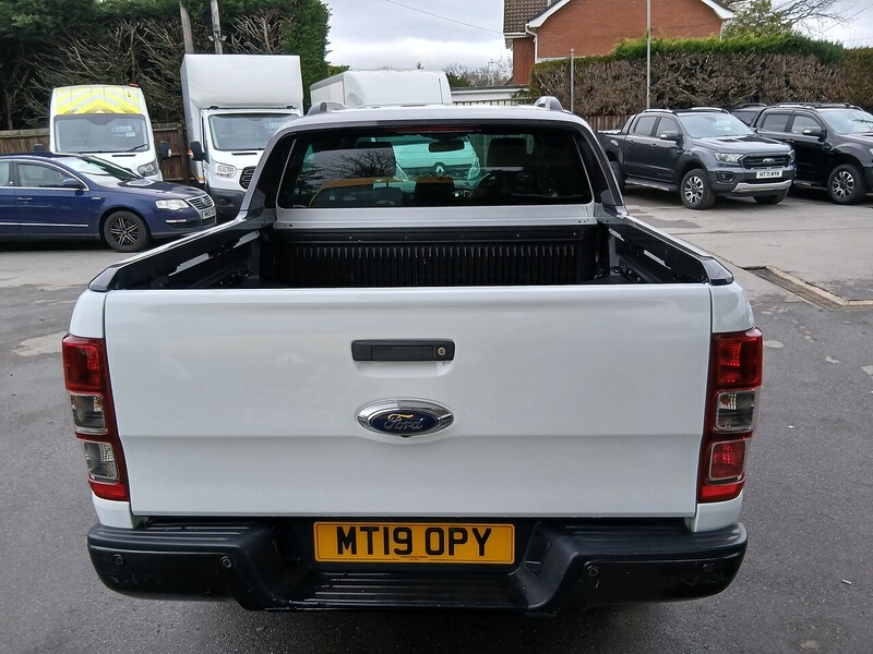 Ford 3.2 TDCi Wildtrak Pickup Double Cab 4dr Diesel Auto 4WD Euro 5 (200 ps) Pickup Automatic Diesel Pickup Automatic Diesel