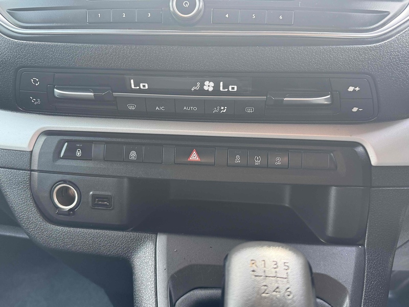 Toyota D Shuttle MPV 1.5 Manual Diesel MPV Manual Diesel MPV Manual Diesel