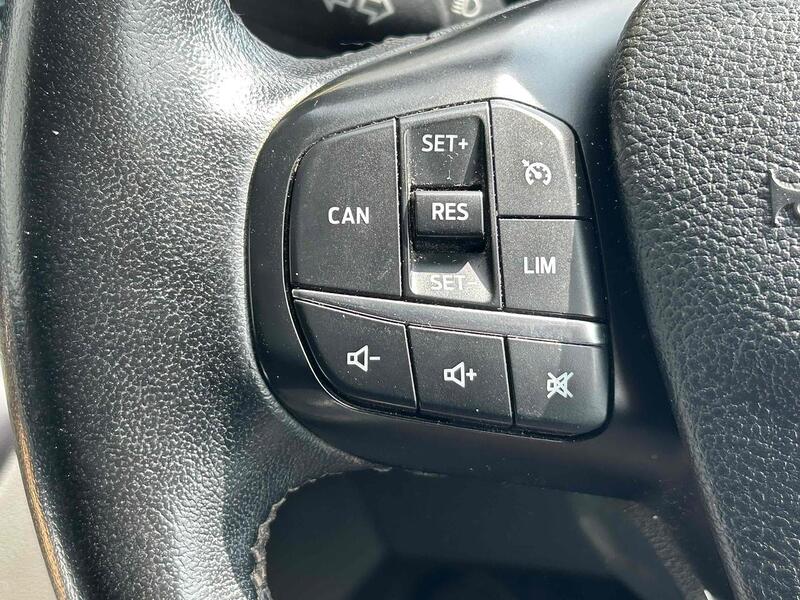 Ford 320 EcoBlue Limited Combi Van 2.0 Automatic Diesel Combi Van Automatic Diesel Combi Van Automatic Diesel Combi Van Automatic Diesel