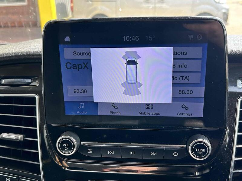 Ford 320 EcoBlue Limited Combi Van 2.0 Automatic Diesel Combi Van Automatic Diesel Combi Van Automatic Diesel Combi Van Automatic Diesel