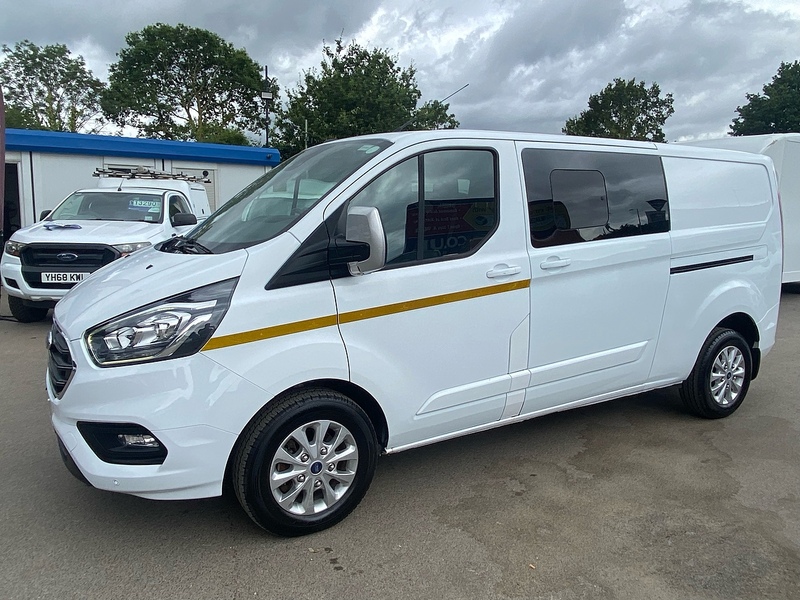 Ford 320 EcoBlue Limited Combi Van 2.0 Automatic Diesel Combi Van Automatic Diesel Combi Van Automatic Diesel Combi Van Automatic Diesel
