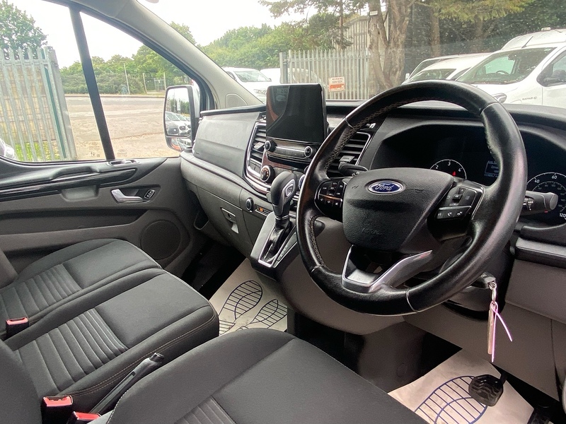 Ford 320 EcoBlue Limited Combi Van 2.0 Automatic Diesel Combi Van Automatic Diesel Combi Van Automatic Diesel Combi Van Automatic Diesel