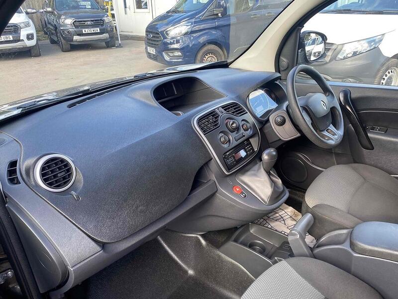 Renault ZE ML20 33kWh Business+ Panel Van 4dr Electric Auto MWB (i) (60 ps) Panel Van Automatic Electric