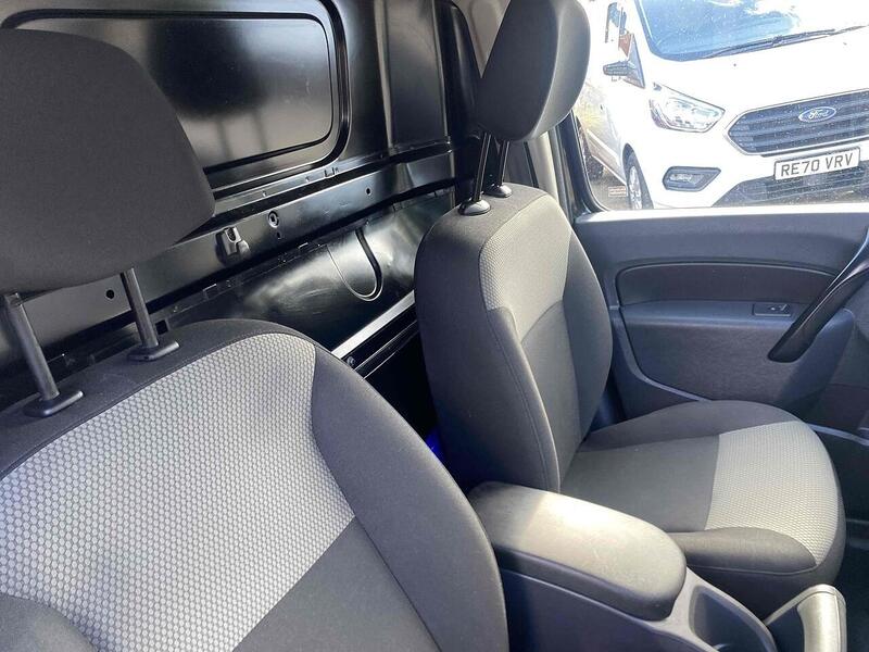 Renault ZE ML20 33kWh Business+ Panel Van 4dr Electric Auto MWB (i) (60 ps) Panel Van Automatic Electric