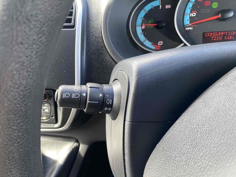 Renault ZE ML20 33kWh Business+ Panel Van 4dr Electric Auto MWB (i) (60 ps) Panel Van Automatic Electric