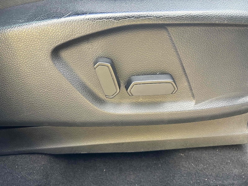 Ford 2.0 EcoBlue Wildtrak Pickup Double Cab 4dr Diesel Auto 4WD Euro 6 (s/s) (213 ps)