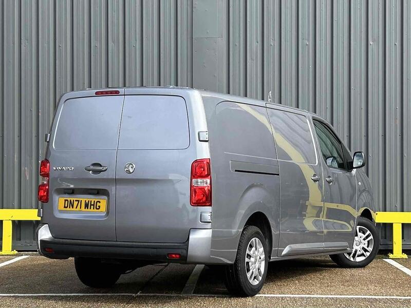 Vauxhall 2.0 Turbo D 3100 Sportive Panel Van 5dr Diesel Manual L2 H1 Euro 6 (s/s) (145 ps) Panel Van Manual Diesel