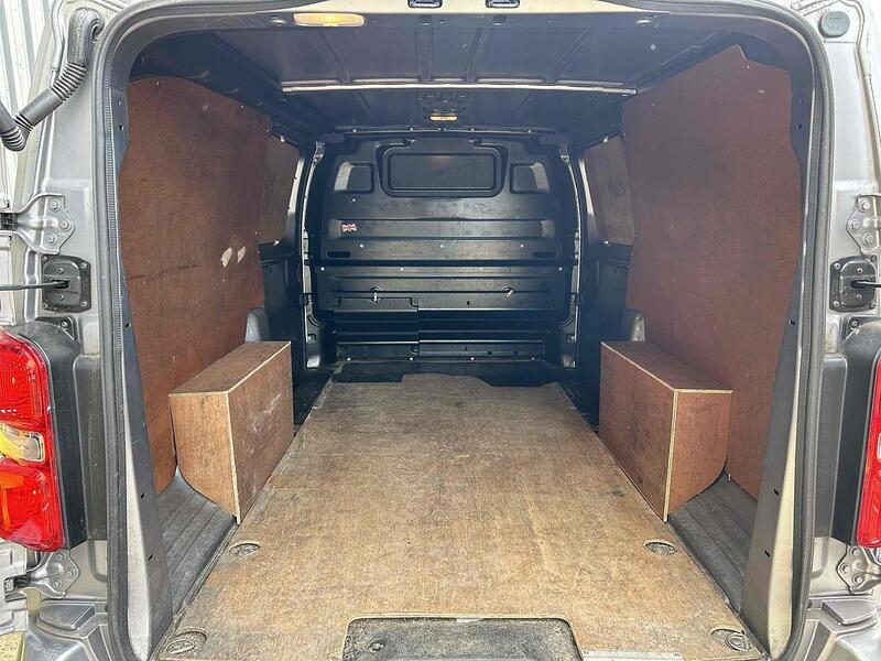 Vauxhall 2.0 Turbo D 3100 Sportive Panel Van 5dr Diesel Manual L2 H1 Euro 6 (s/s) (145 ps) Panel Van Manual Diesel