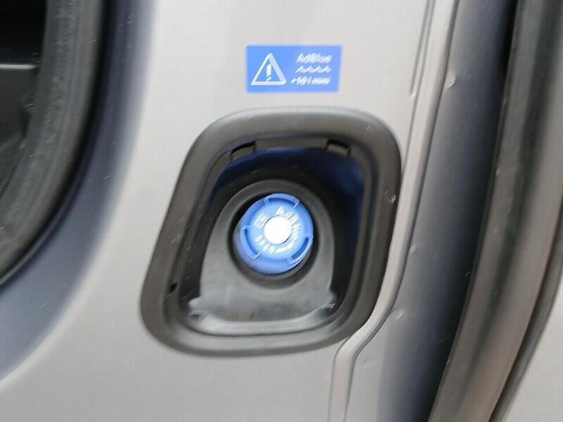 Vauxhall 2.0 Turbo D 3100 Sportive Panel Van 5dr Diesel Manual L2 H1 Euro 6 (s/s) (145 ps) Panel Van Manual Diesel