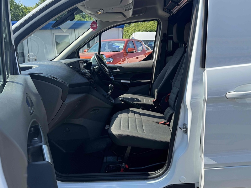 Ford 1.5 200 EcoBlue Limited Panel Van 5dr Diesel Manual L1 Euro 6 (s/s) (120 ps) Panel Van Manual Diesel